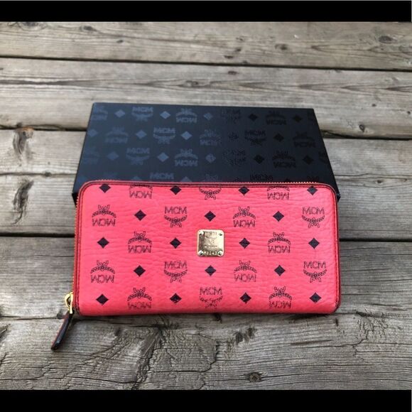 RED MCM Wallet With Removable Strap - Picture 1 of 16